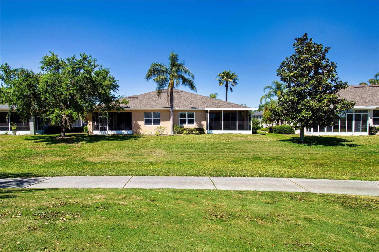 2426 SIFIELD GREENS WAY, SUN CITY CENTER, FL, 33573