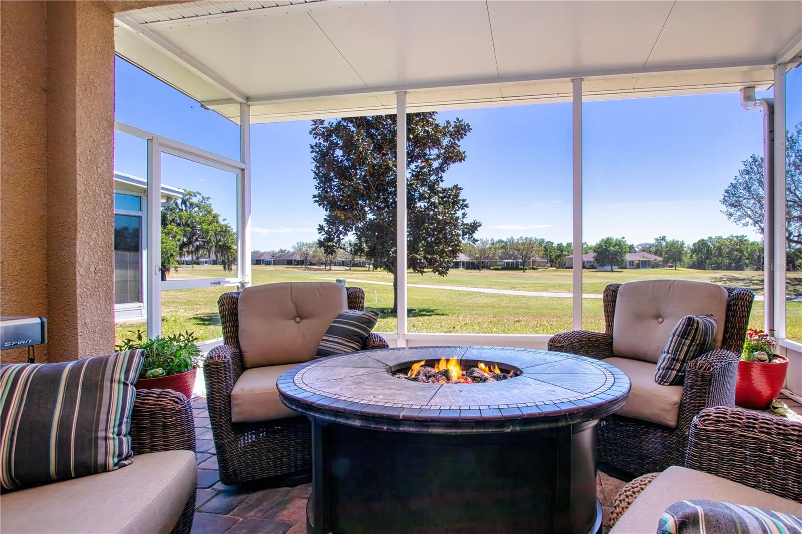 2426 SIFIELD GREENS WAY, SUN CITY CENTER, FL, 33573
