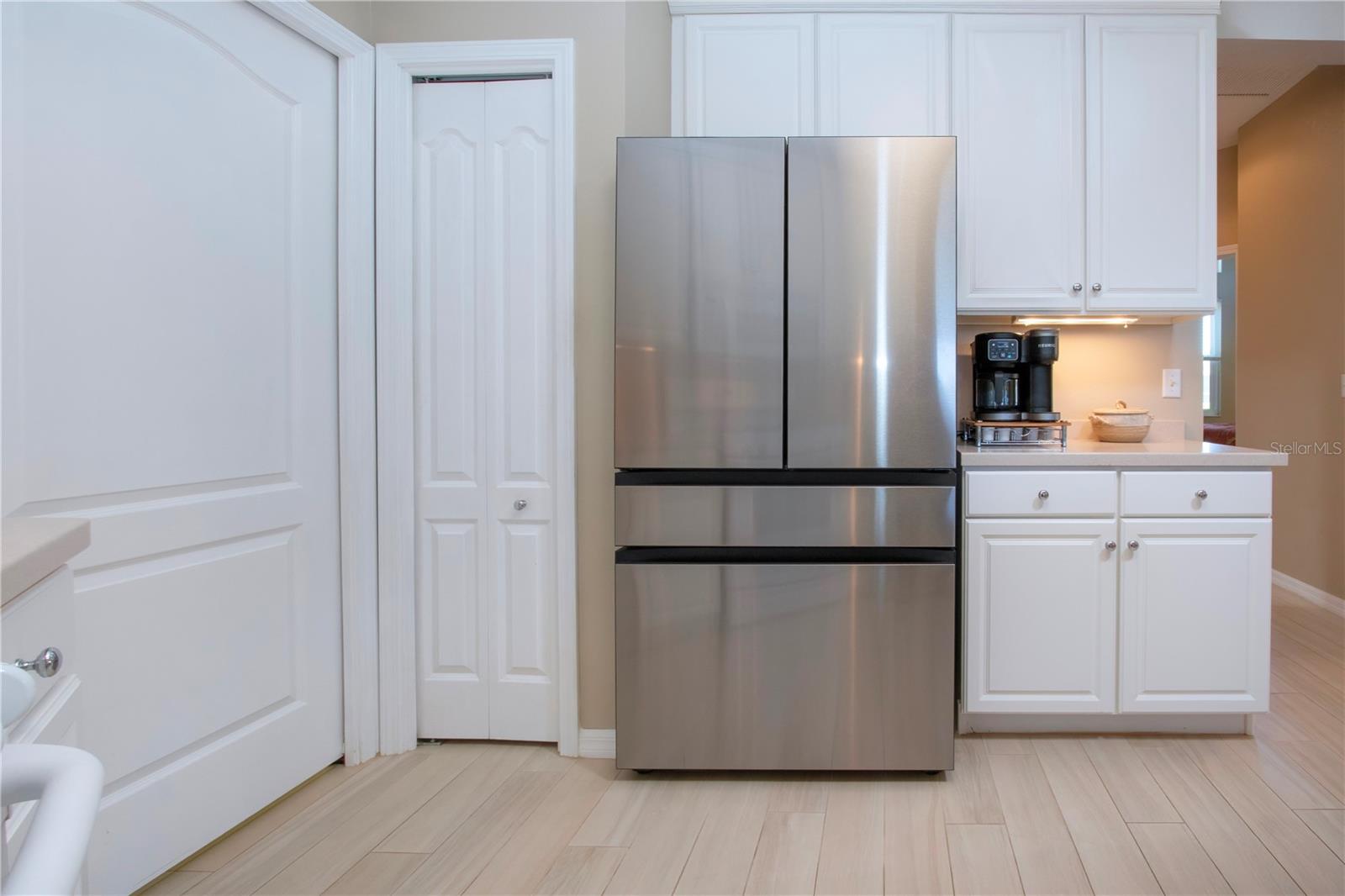 2426 SIFIELD GREENS WAY, SUN CITY CENTER, FL, 33573