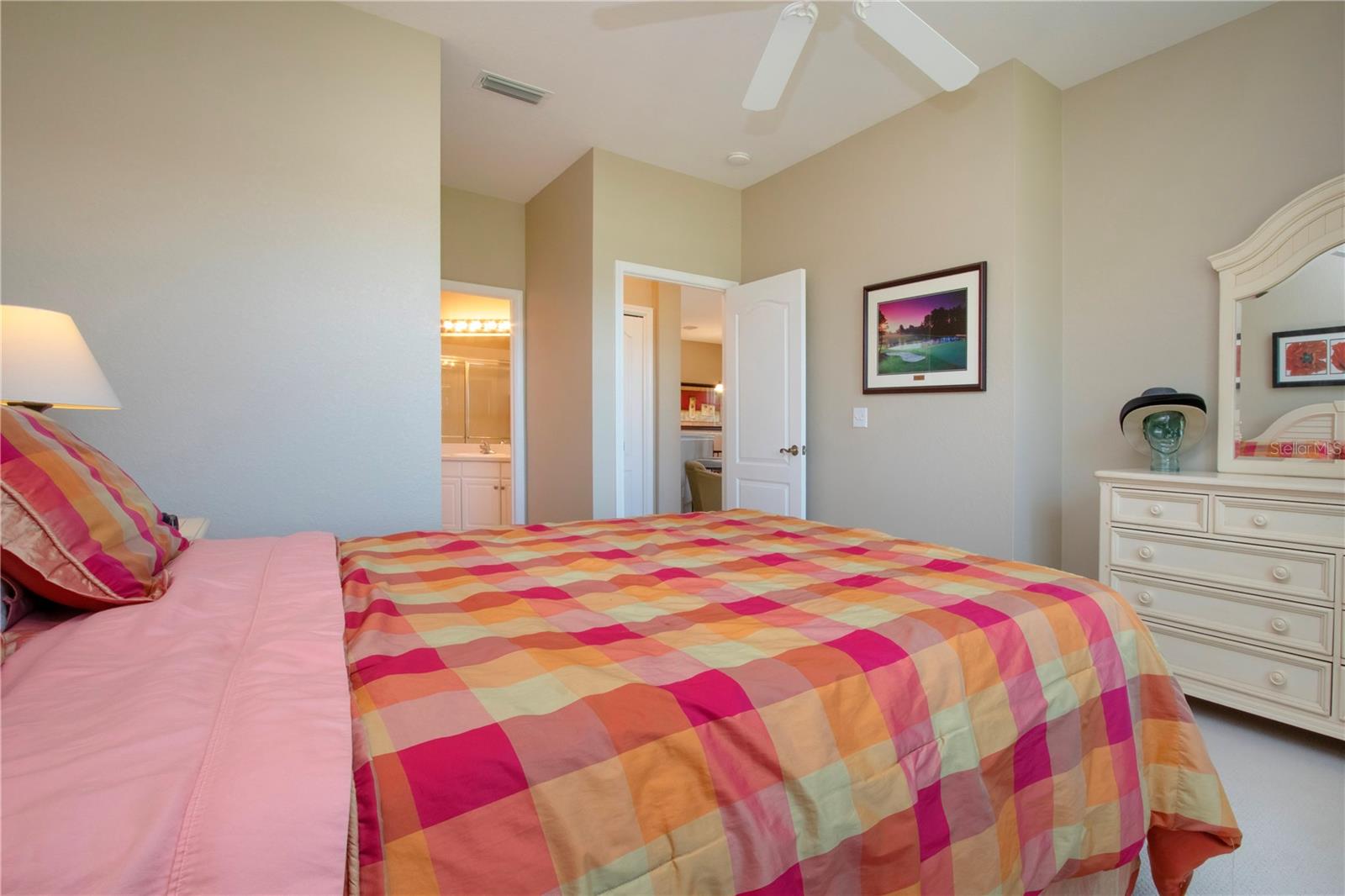 2426 SIFIELD GREENS WAY, SUN CITY CENTER, FL, 33573