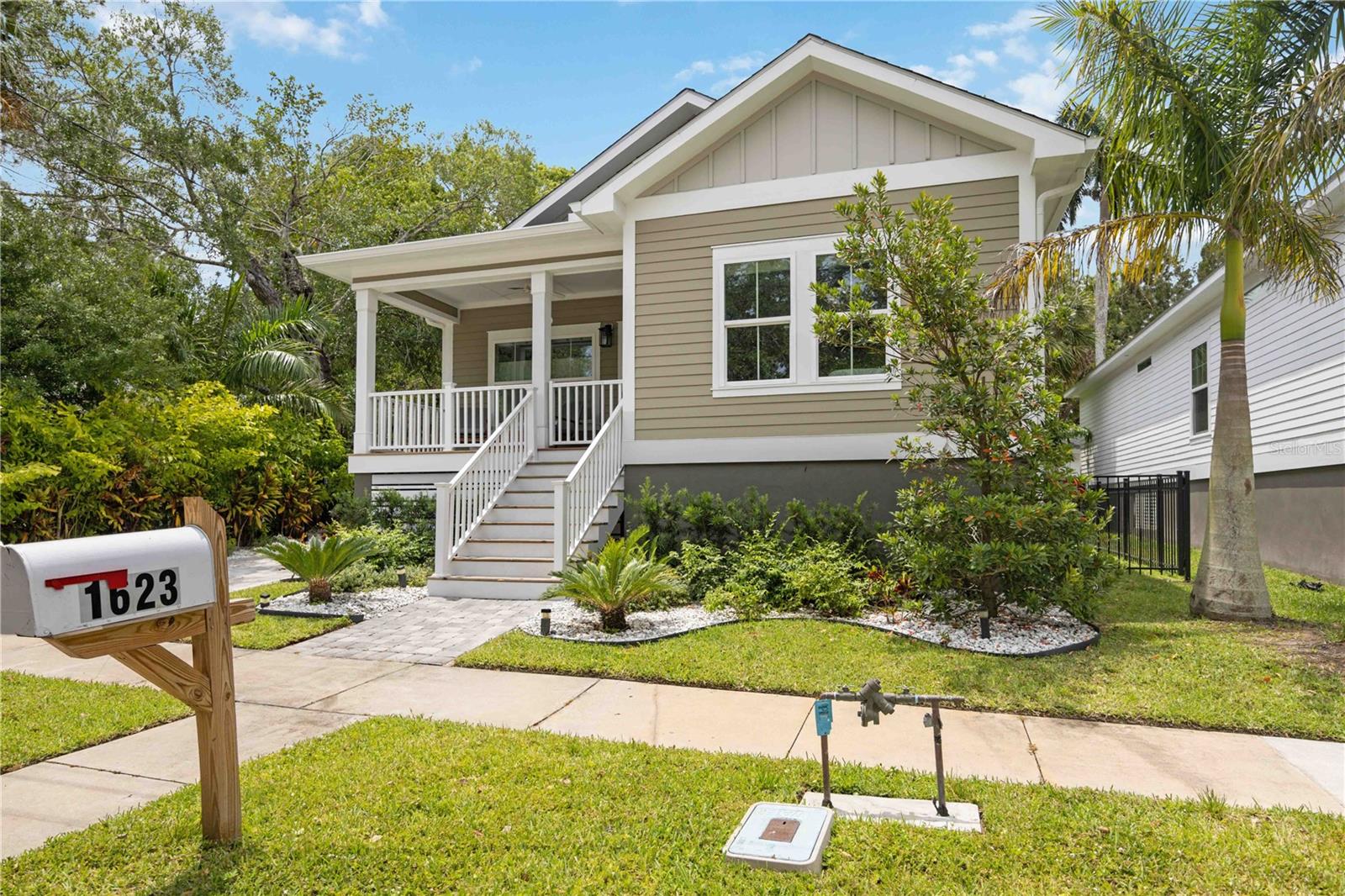 1623 8TH AVE W, BRADENTON, FL, 34205