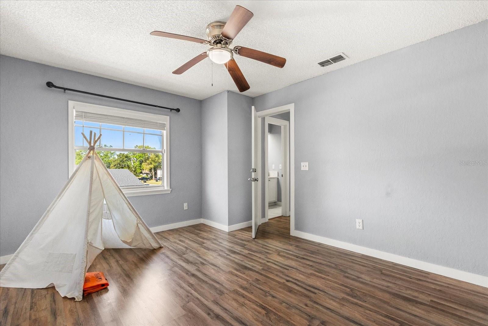2566 CONWAY GARDENS RD, ORLANDO, FL, 32806