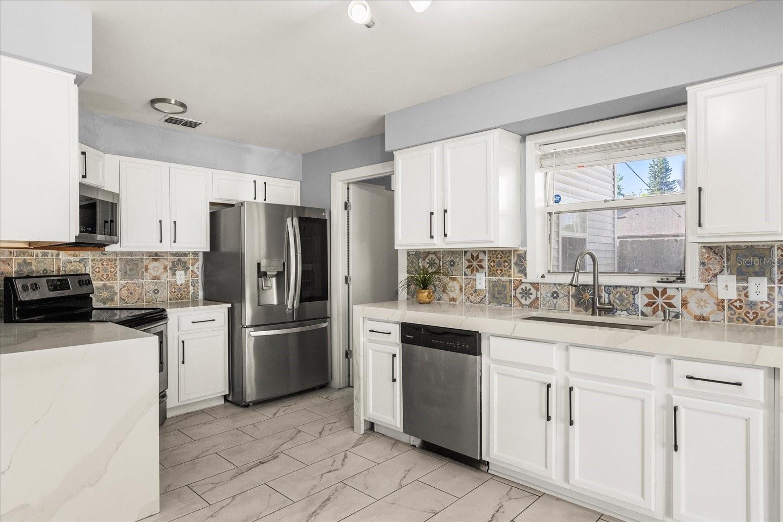 2566 CONWAY GARDENS RD, ORLANDO, FL, 32806