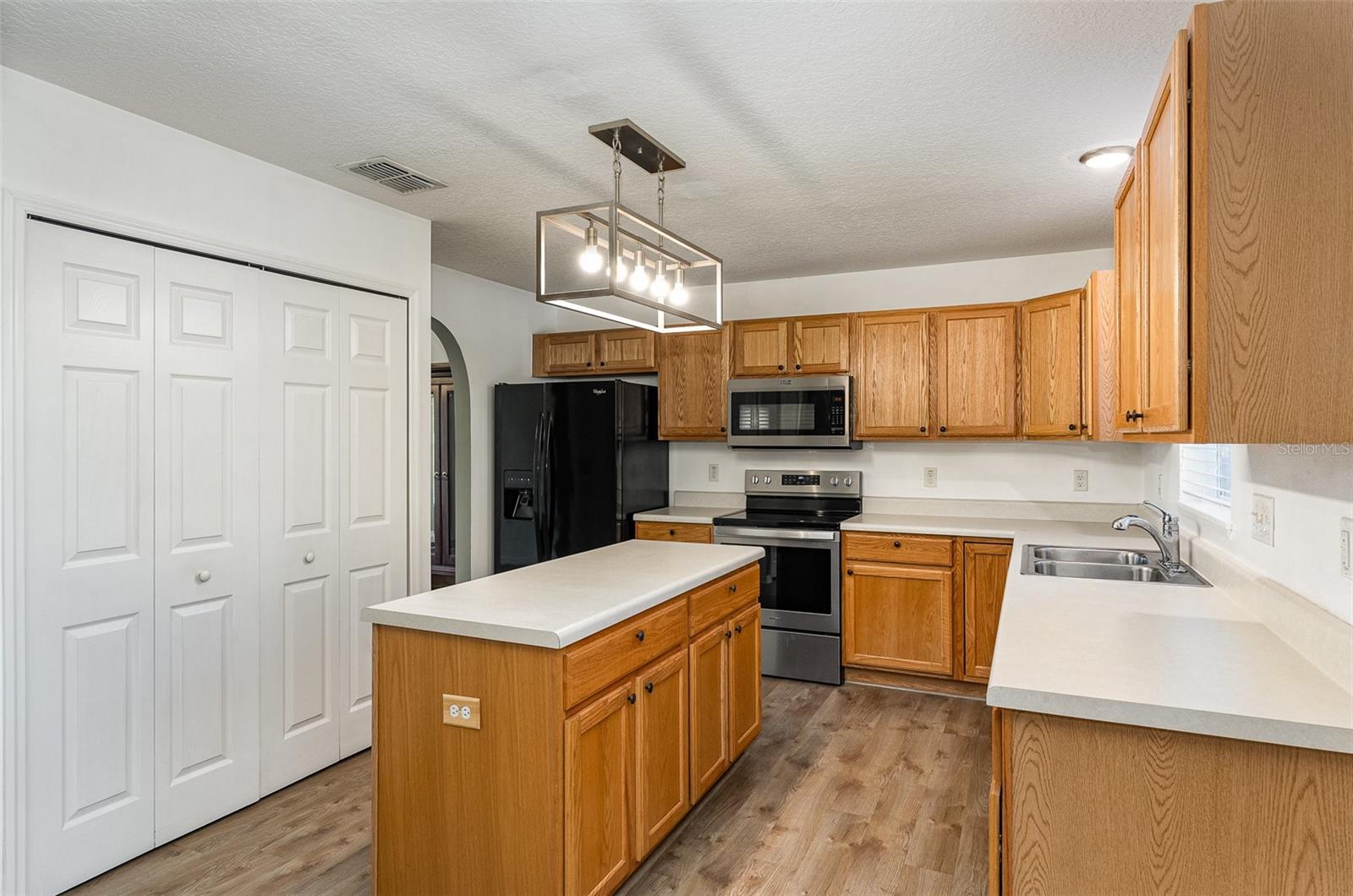 3325 BURDOCK AVE, MELBOURNE, FL, 32904