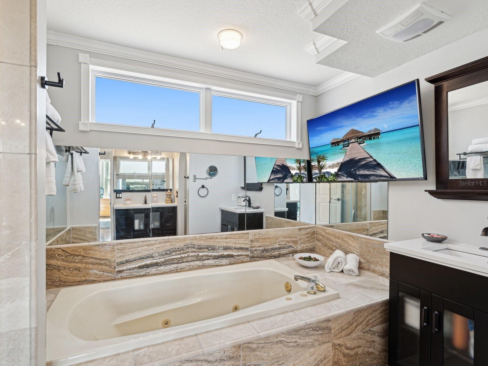 115 16TH ST, BELLEAIR BEACH, FL, 33786