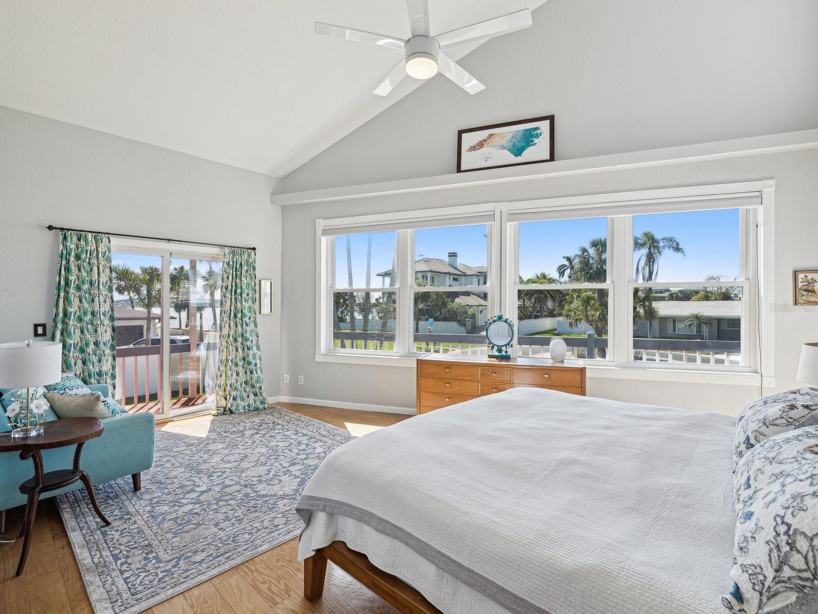 115 16TH ST, BELLEAIR BEACH, FL, 33786