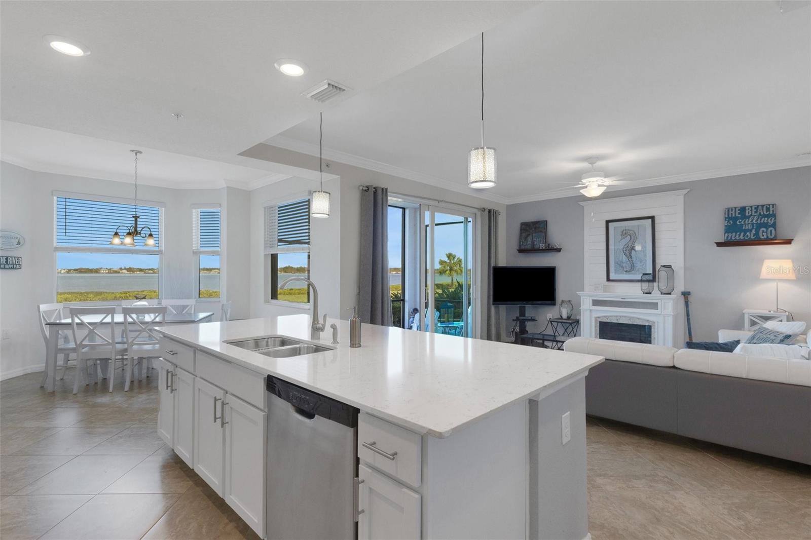 910 TIDEWATER SHORES LOOP #107, BRADENTON, FL, 34208