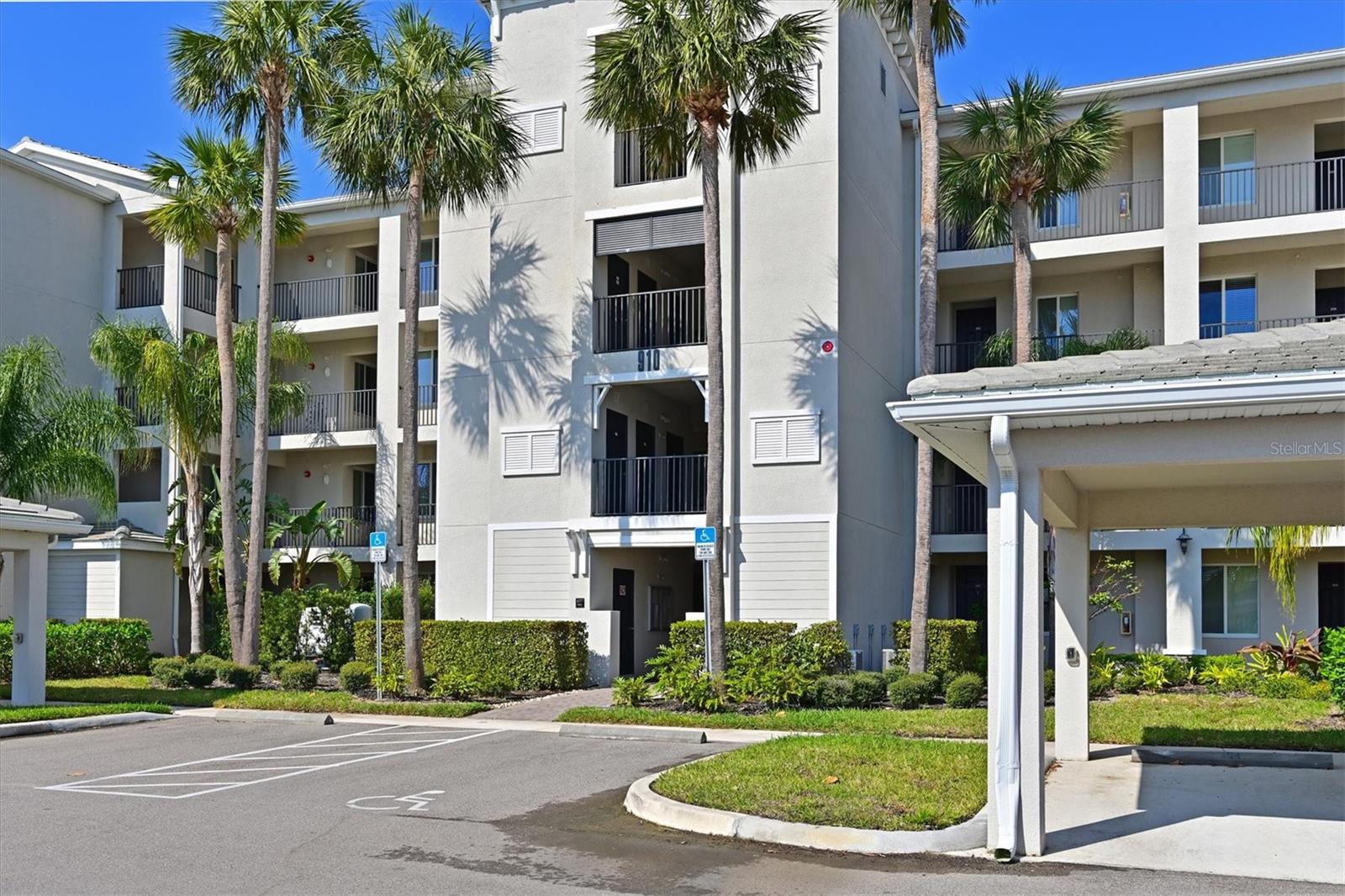 910 TIDEWATER SHORES LOOP #107, BRADENTON, FL, 34208