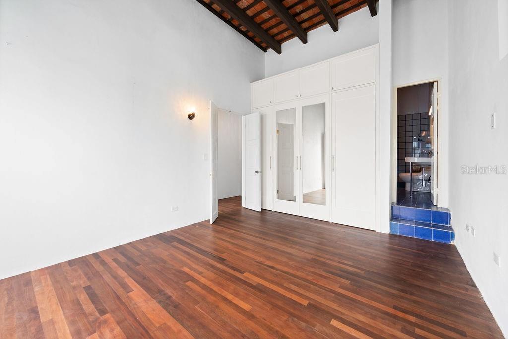 PR9112439 Property Photo