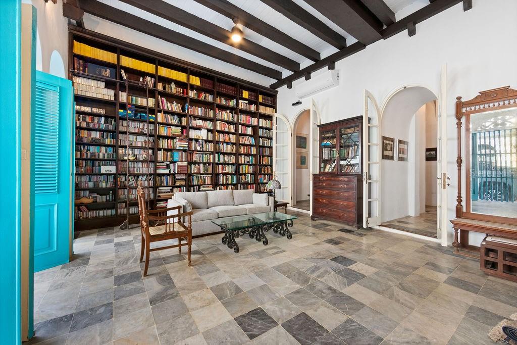 PR9112439 Property Photo