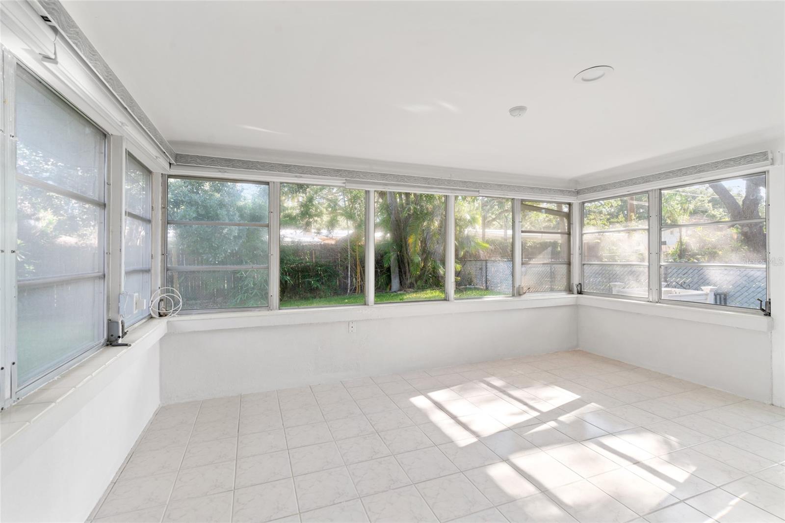 8285 28TH AVE N, ST PETERSBURG, FL, 33710