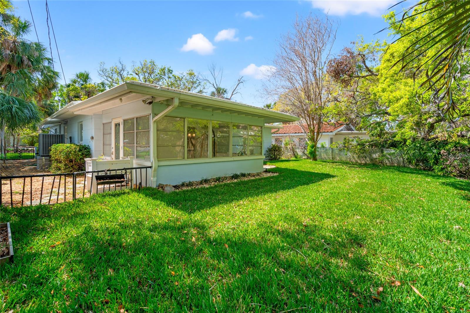 8285 28TH AVE N, ST PETERSBURG, FL, 33710