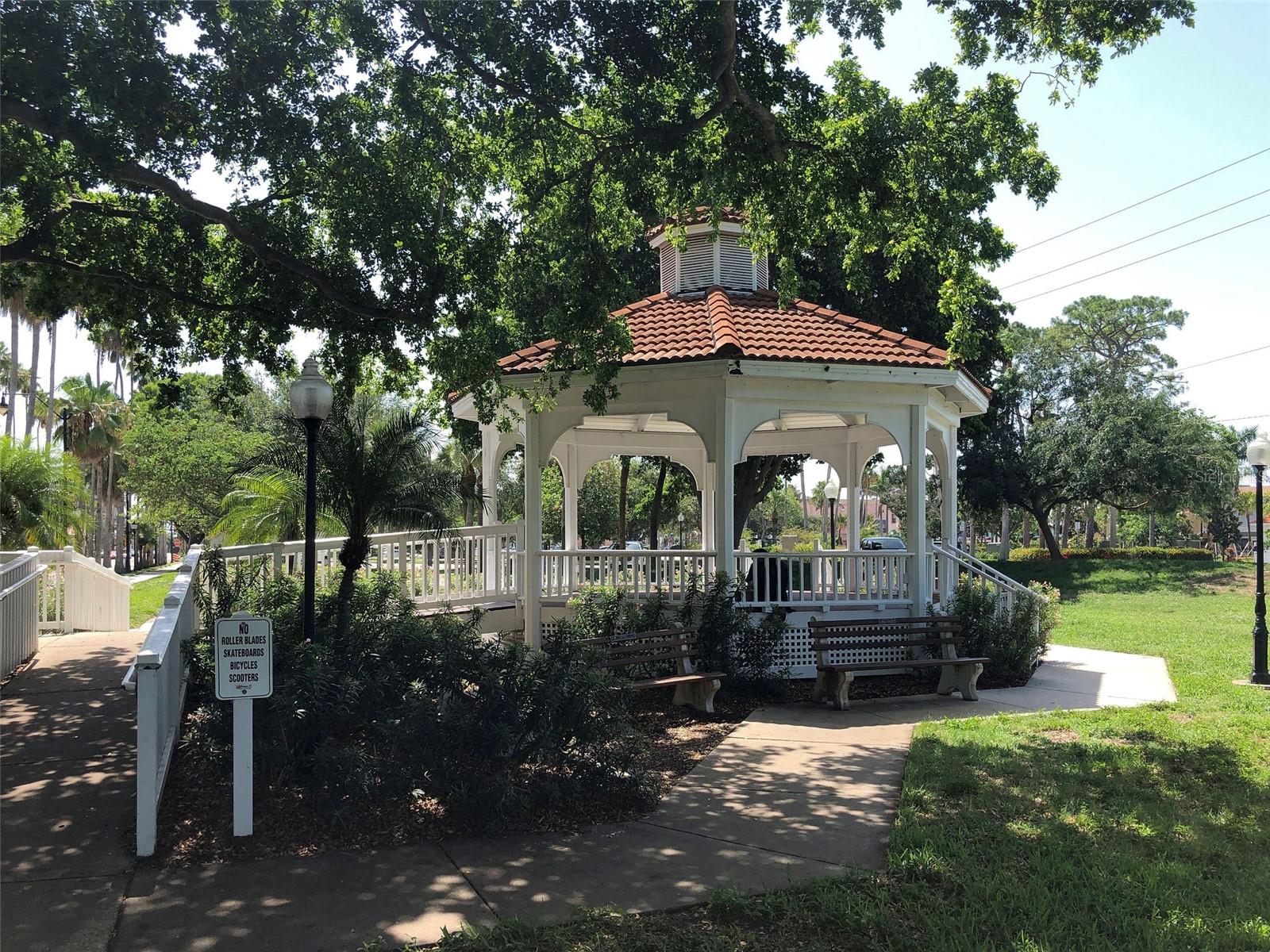 904 HARBOR TOWN DR, VENICE, FL, 34292