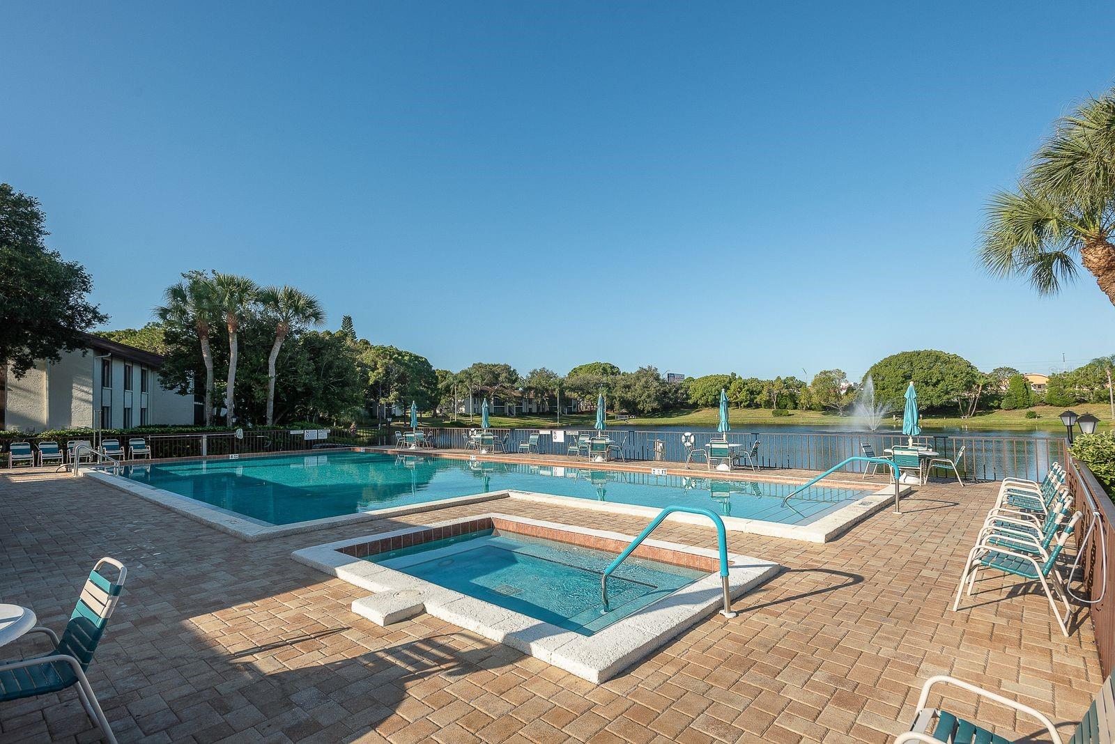 2575 PINE RIDGE WAY S #D1, PALM HARBOR, FL, 34684