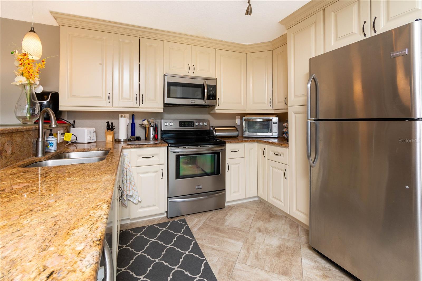 6211 SUN BLVD #404, ST PETERSBURG, FL, 33715