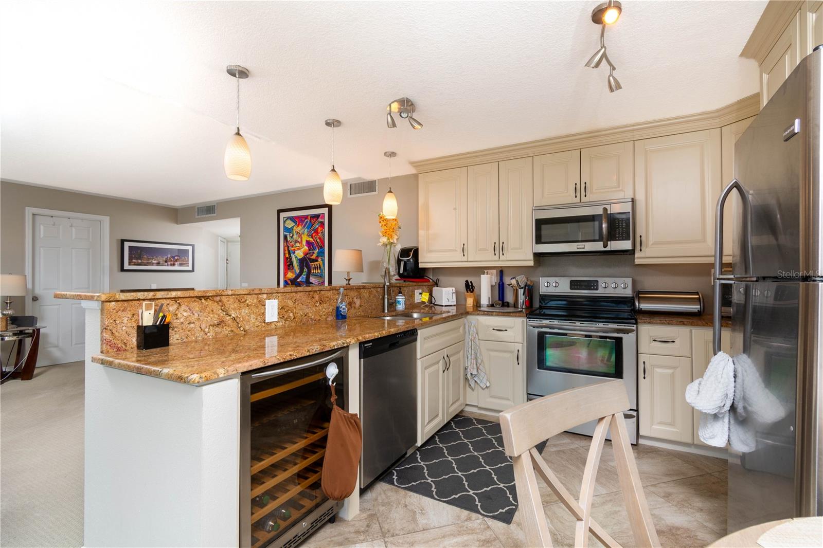 6211 SUN BLVD #404, ST PETERSBURG, FL, 33715