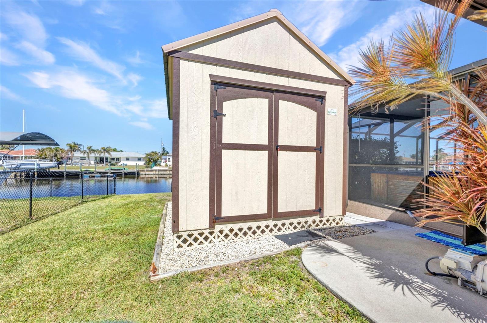 122 COLONIAL ST SE, PORT CHARLOTTE, FL, 33952