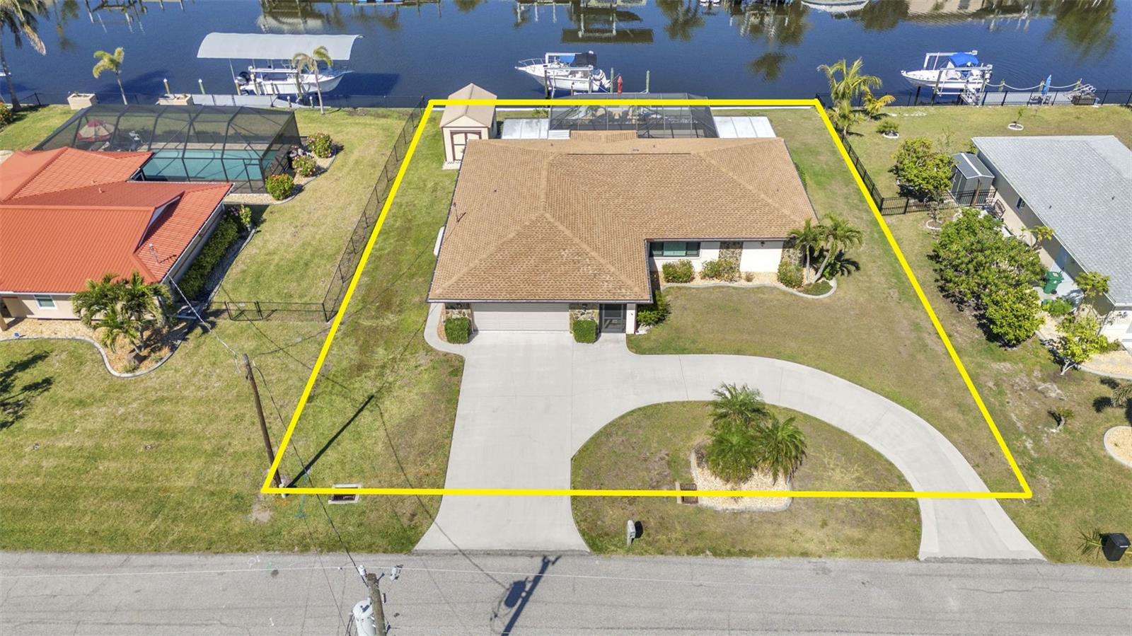 122 COLONIAL ST SE, PORT CHARLOTTE, FL, 33952