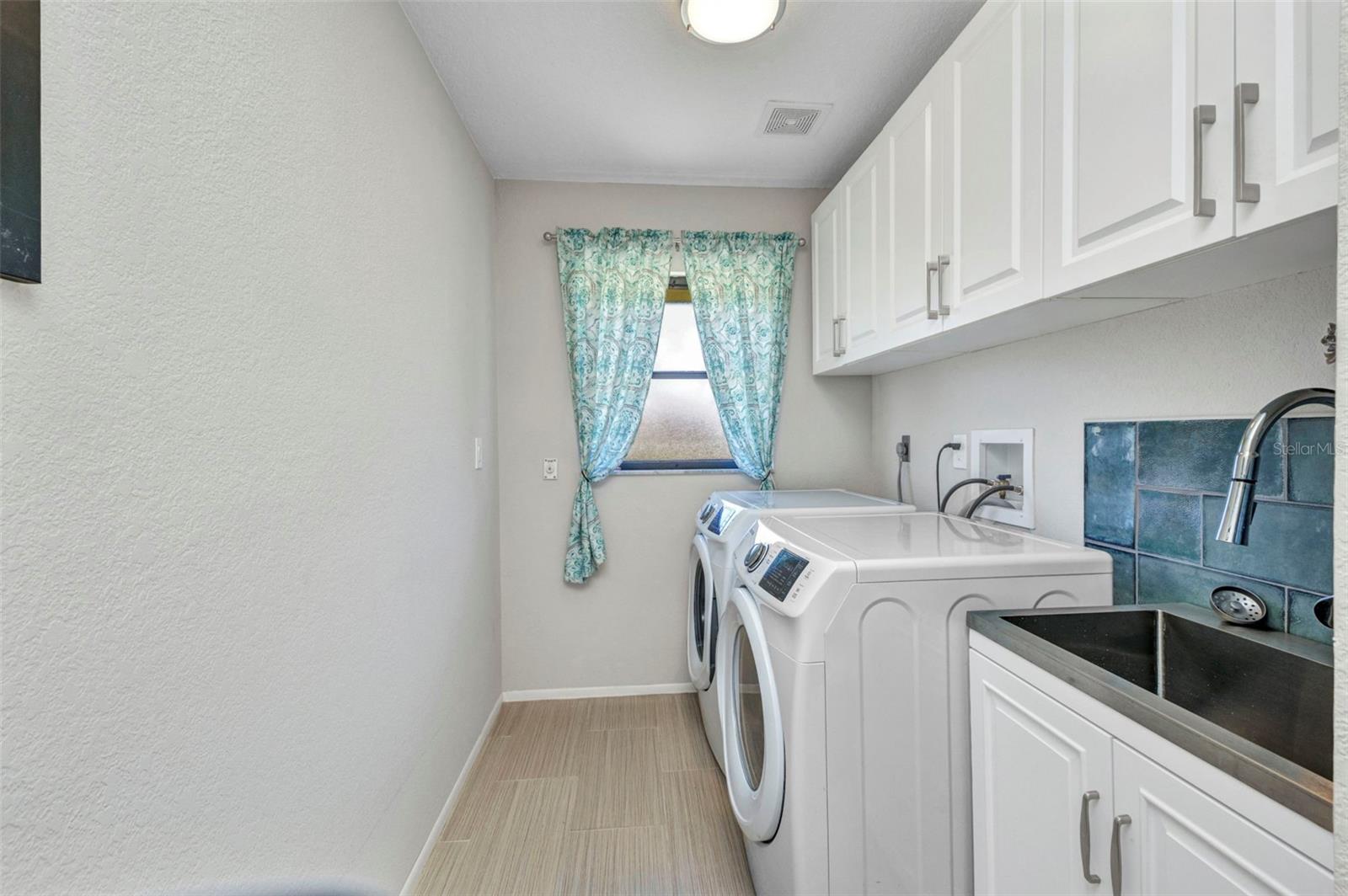 122 COLONIAL ST SE, PORT CHARLOTTE, FL, 33952