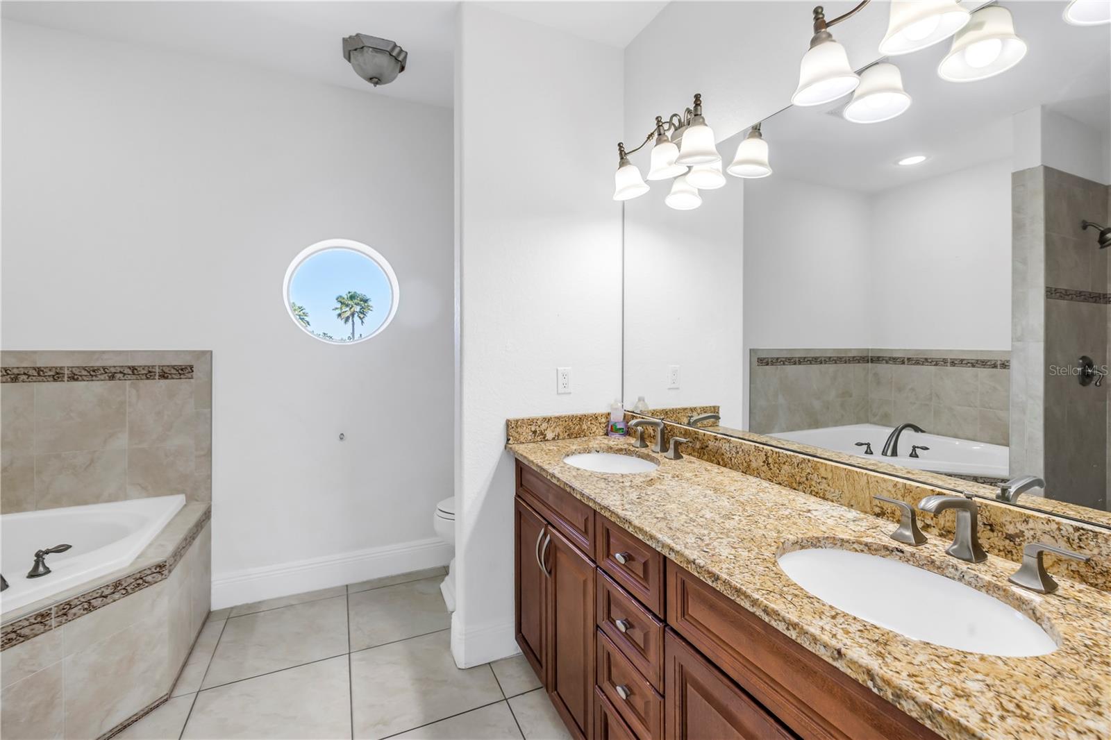 17821 GULF BLVD #B, REDINGTON SHORES, FL, 33708
