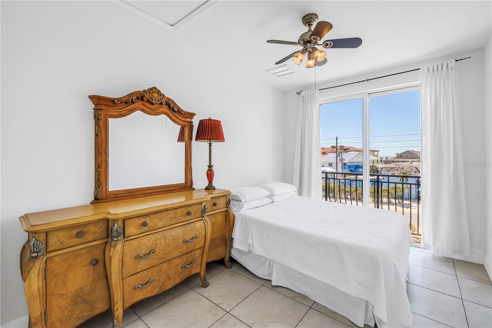 17821 GULF BLVD #B, REDINGTON SHORES, FL, 33708