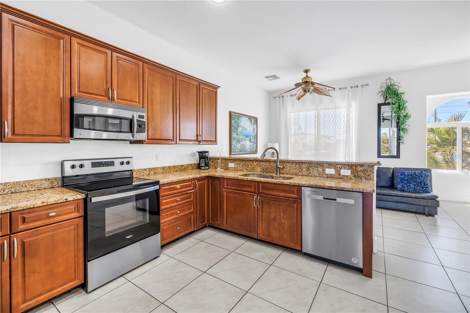 17821 GULF BLVD #B, REDINGTON SHORES, FL, 33708