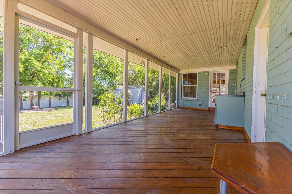 1110 CEDAR ST, LEESBURG, FL, 34748