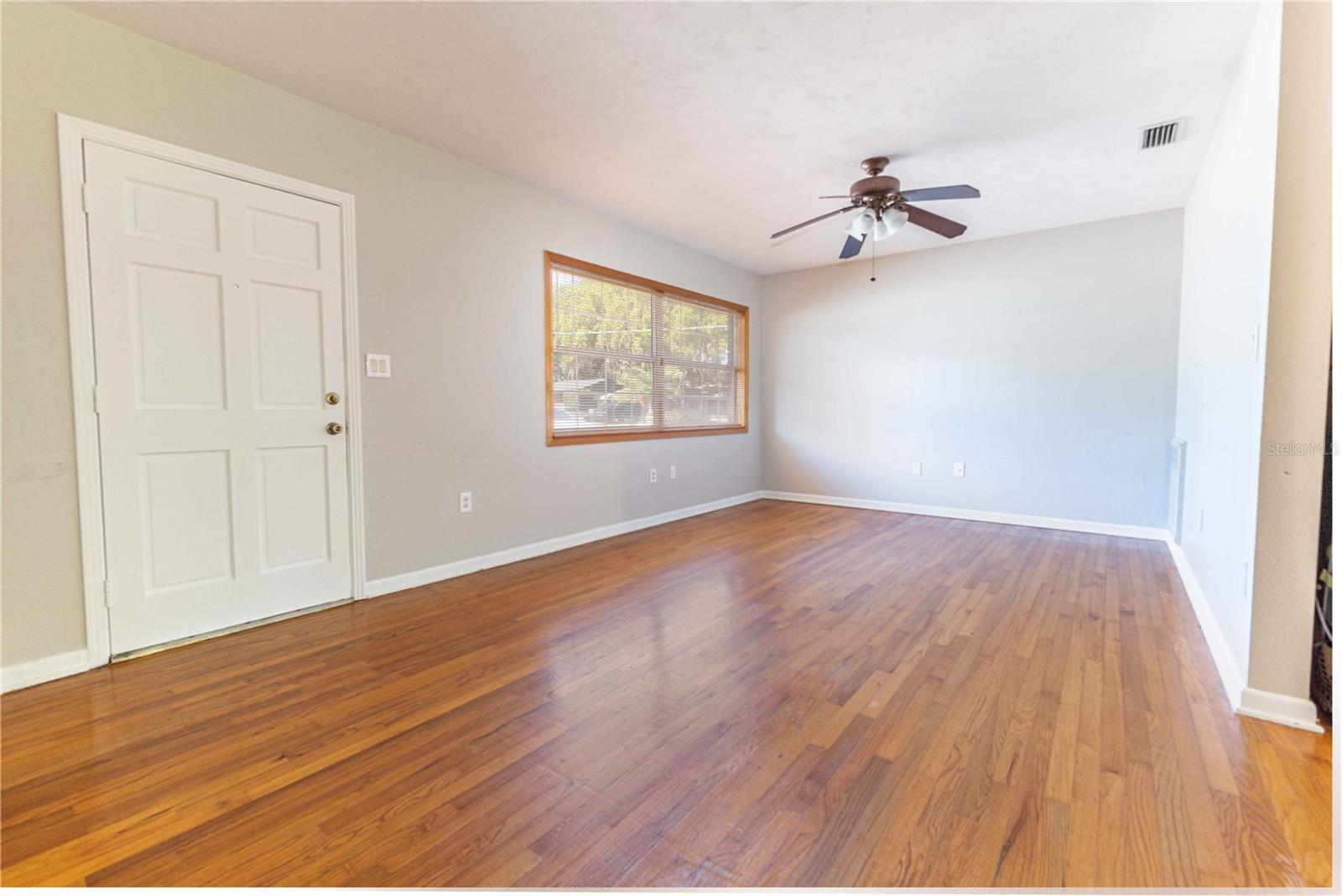 1110 CEDAR ST, LEESBURG, FL, 34748