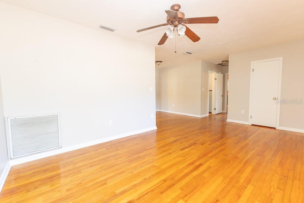 1110 CEDAR ST, LEESBURG, FL, 34748