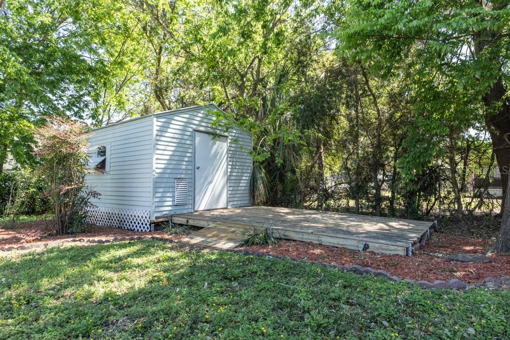 1110 CEDAR ST, LEESBURG, FL, 34748