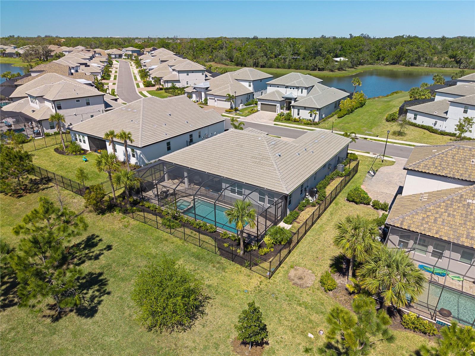 6172 LUNGO LAGO DR, SARASOTA, FL, 34241