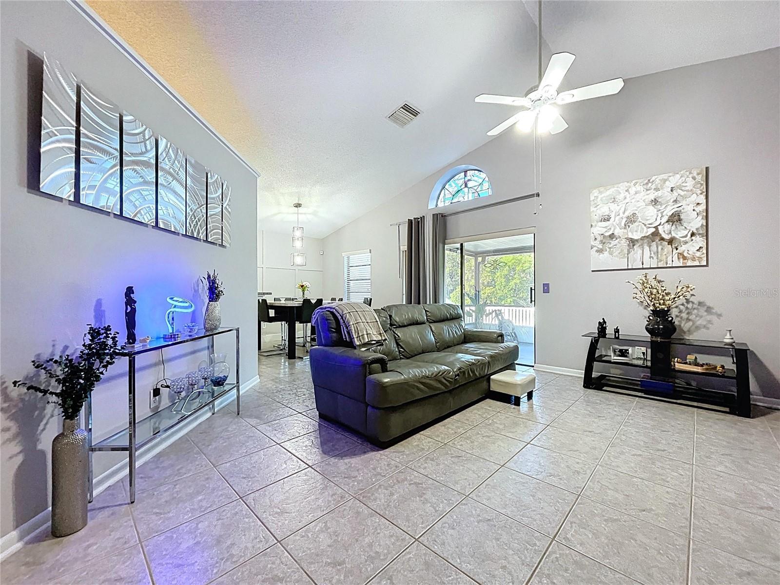 6117 CRICKETHOLLOW DR, RIVERVIEW, FL, 33578