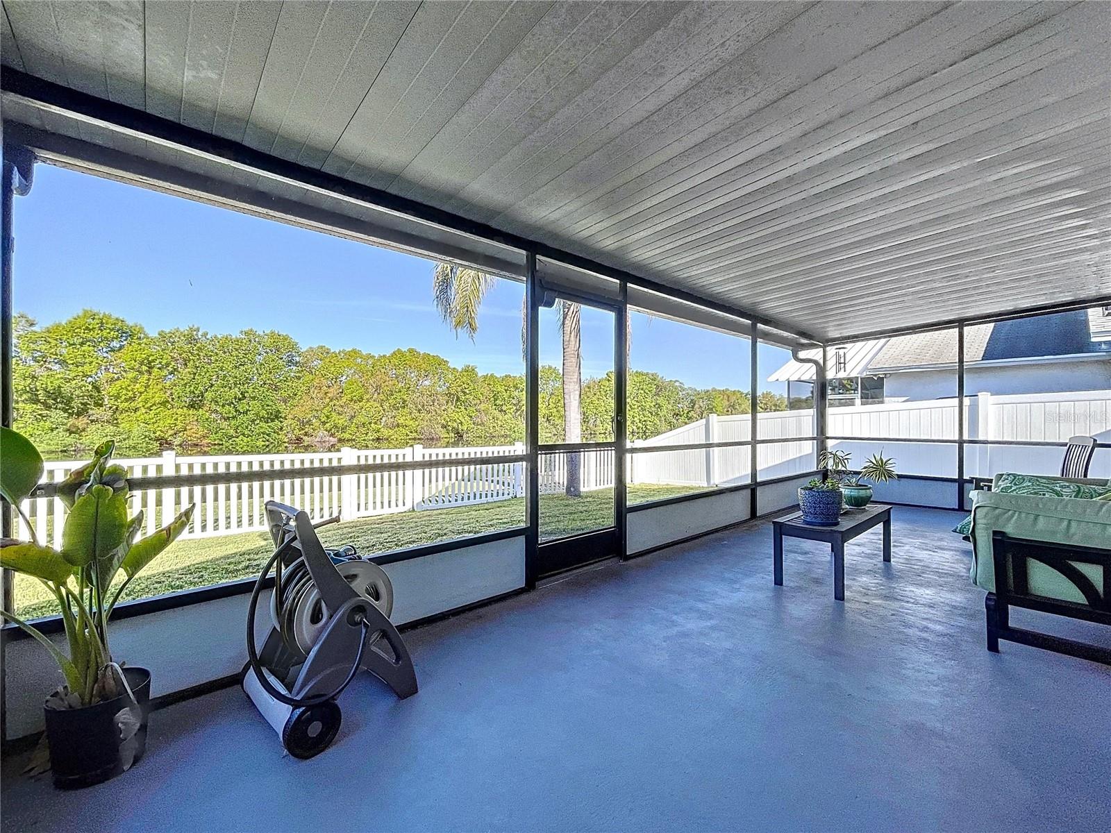 6117 CRICKETHOLLOW DR, RIVERVIEW, FL, 33578