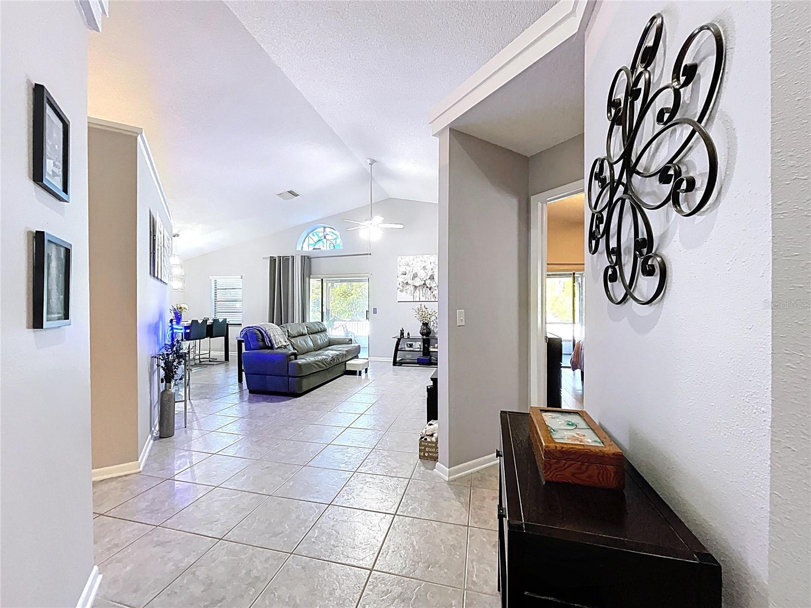 6117 CRICKETHOLLOW DR, RIVERVIEW, FL, 33578