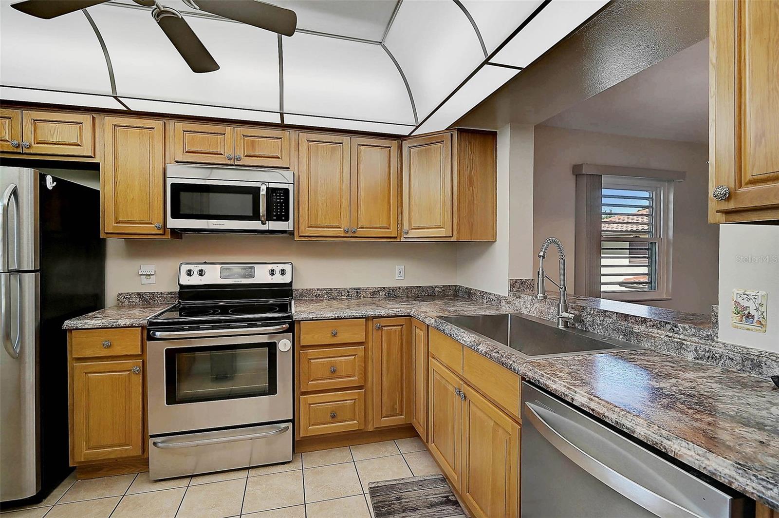 5201 LAKE VILLAGE DR #14, SARASOTA, FL, 34235