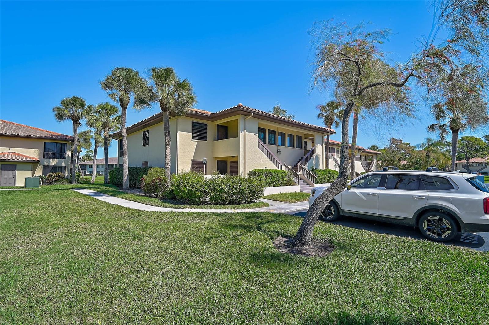 5201 LAKE VILLAGE DR #14, SARASOTA, FL, 34235