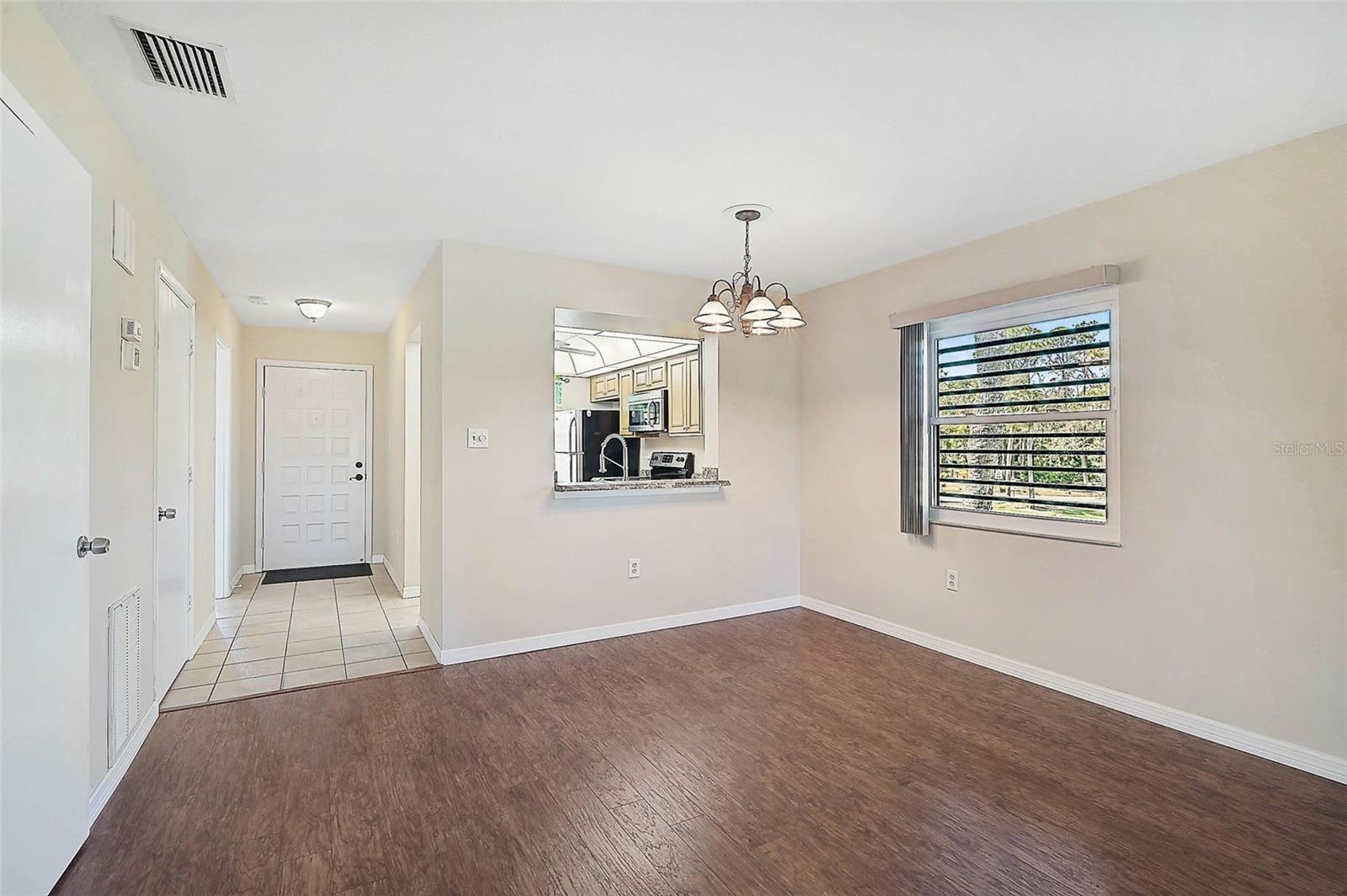 5201 LAKE VILLAGE DR #14, SARASOTA, FL, 34235