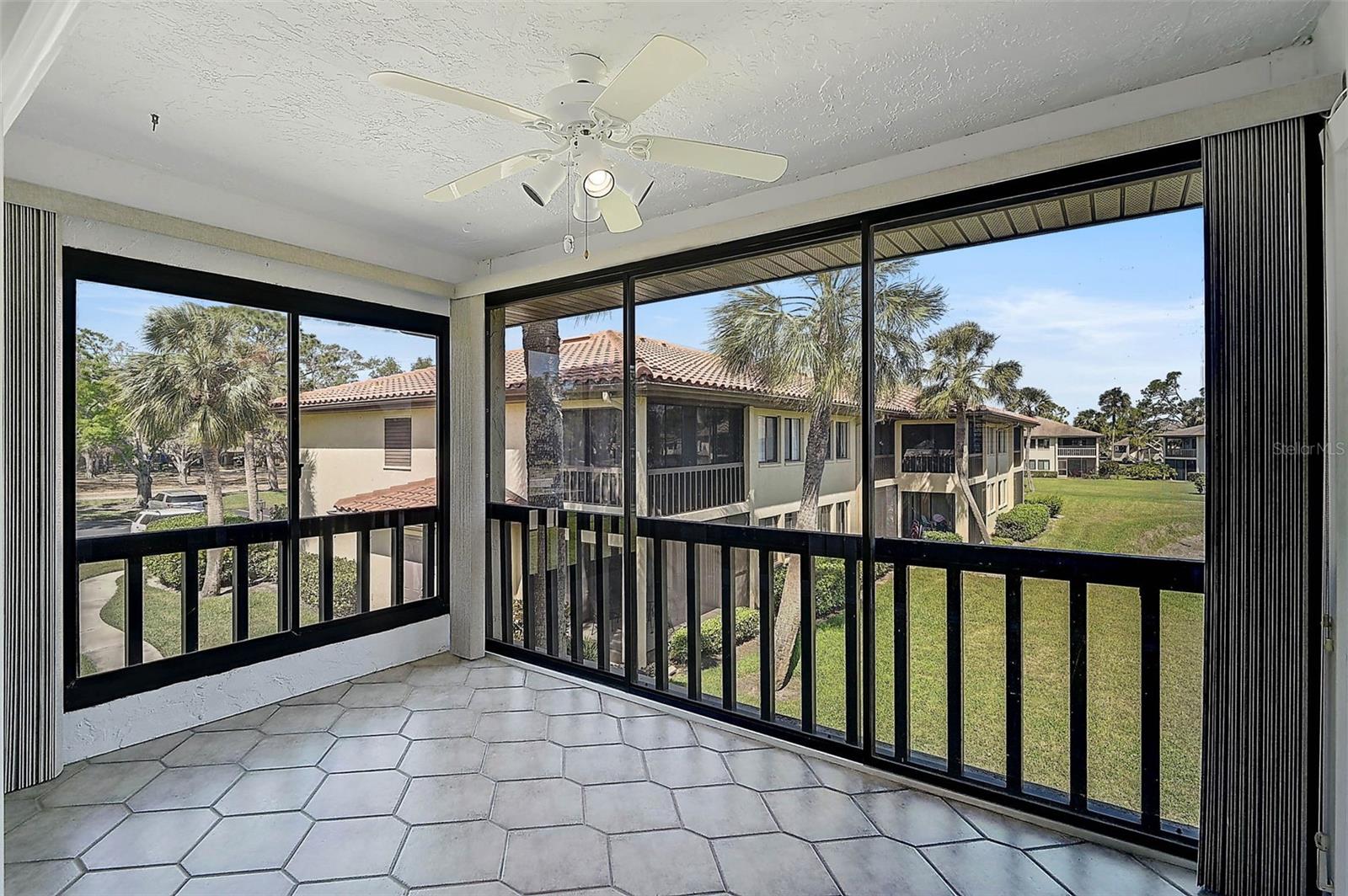 5201 LAKE VILLAGE DR #14, SARASOTA, FL, 34235