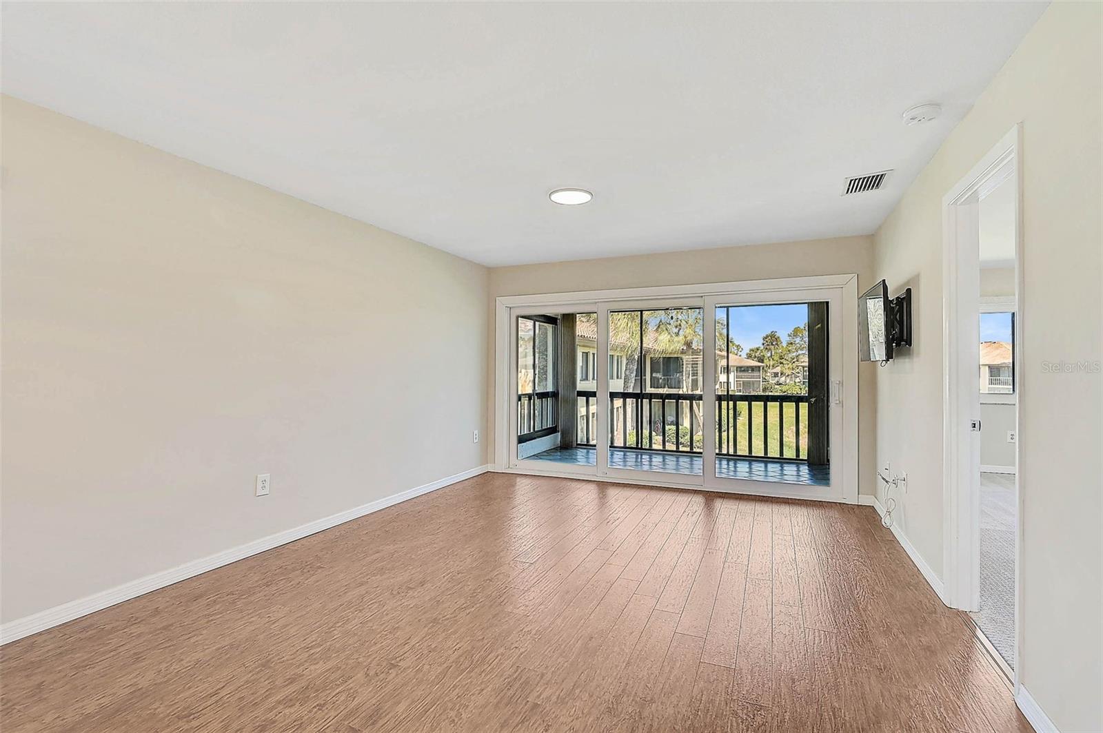5201 LAKE VILLAGE DR #14, SARASOTA, FL, 34235