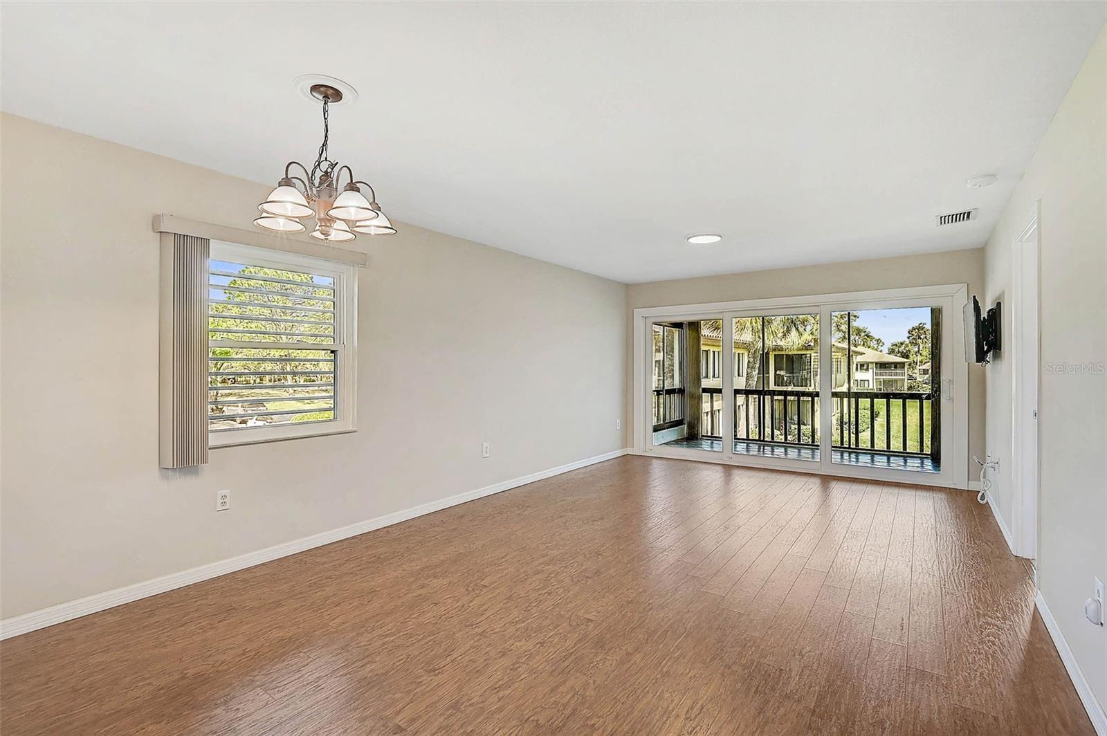 5201 LAKE VILLAGE DR #14, SARASOTA, FL, 34235