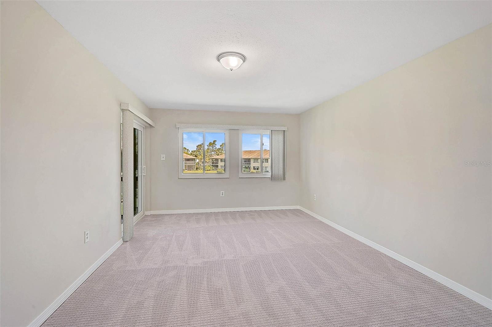 5201 LAKE VILLAGE DR #14, SARASOTA, FL, 34235