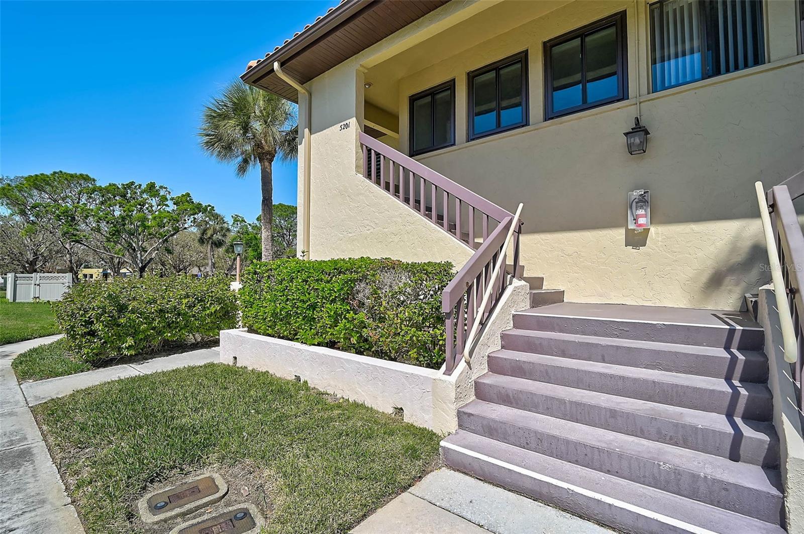 5201 LAKE VILLAGE DR #14, SARASOTA, FL, 34235