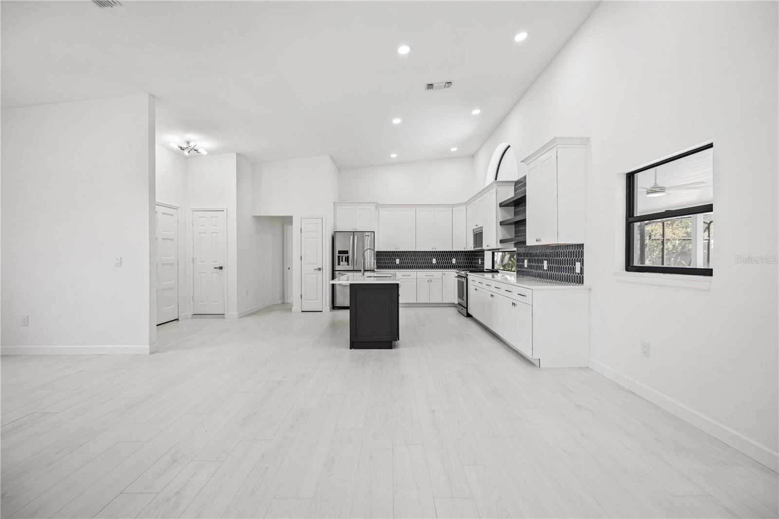 A4644943 Property Photo