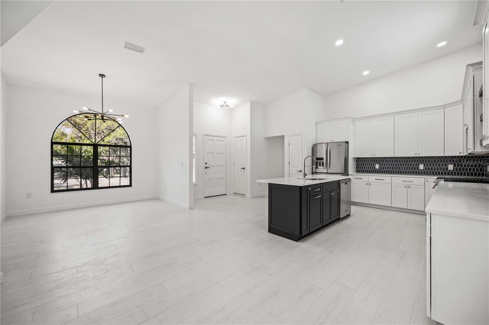 A4644943 Property Photo