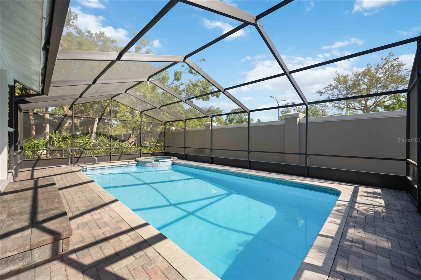 A4644943 Property Photo