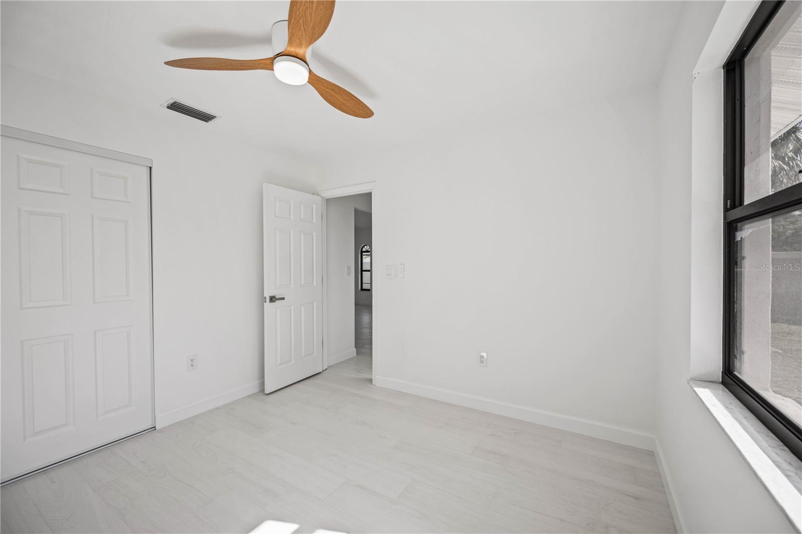 A4644943 Property Photo