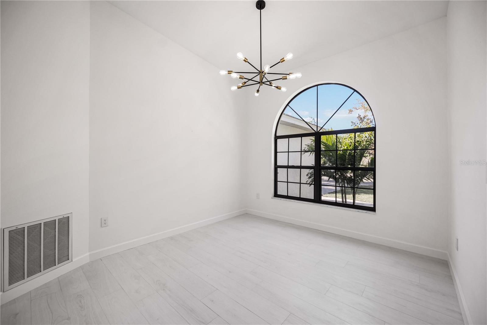 A4644943 Property Photo