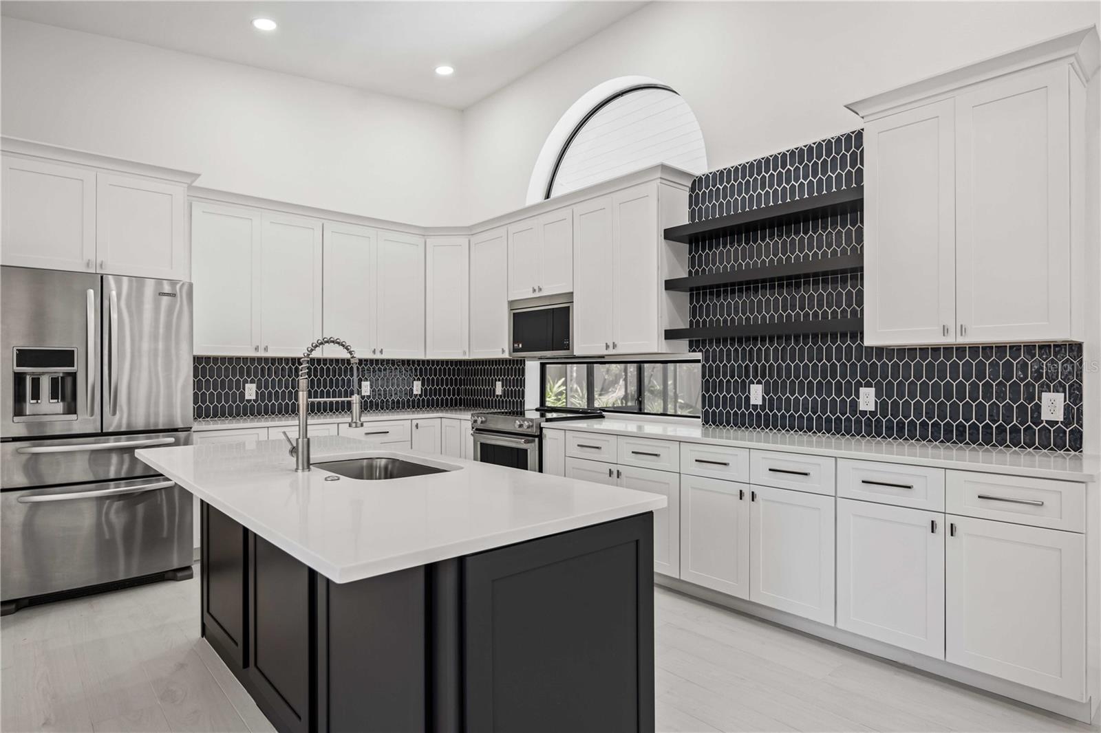 A4644943 Property Photo