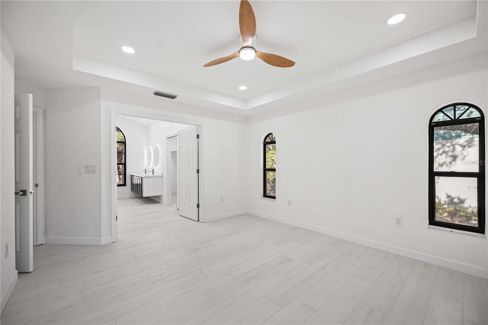 A4644943 Property Photo