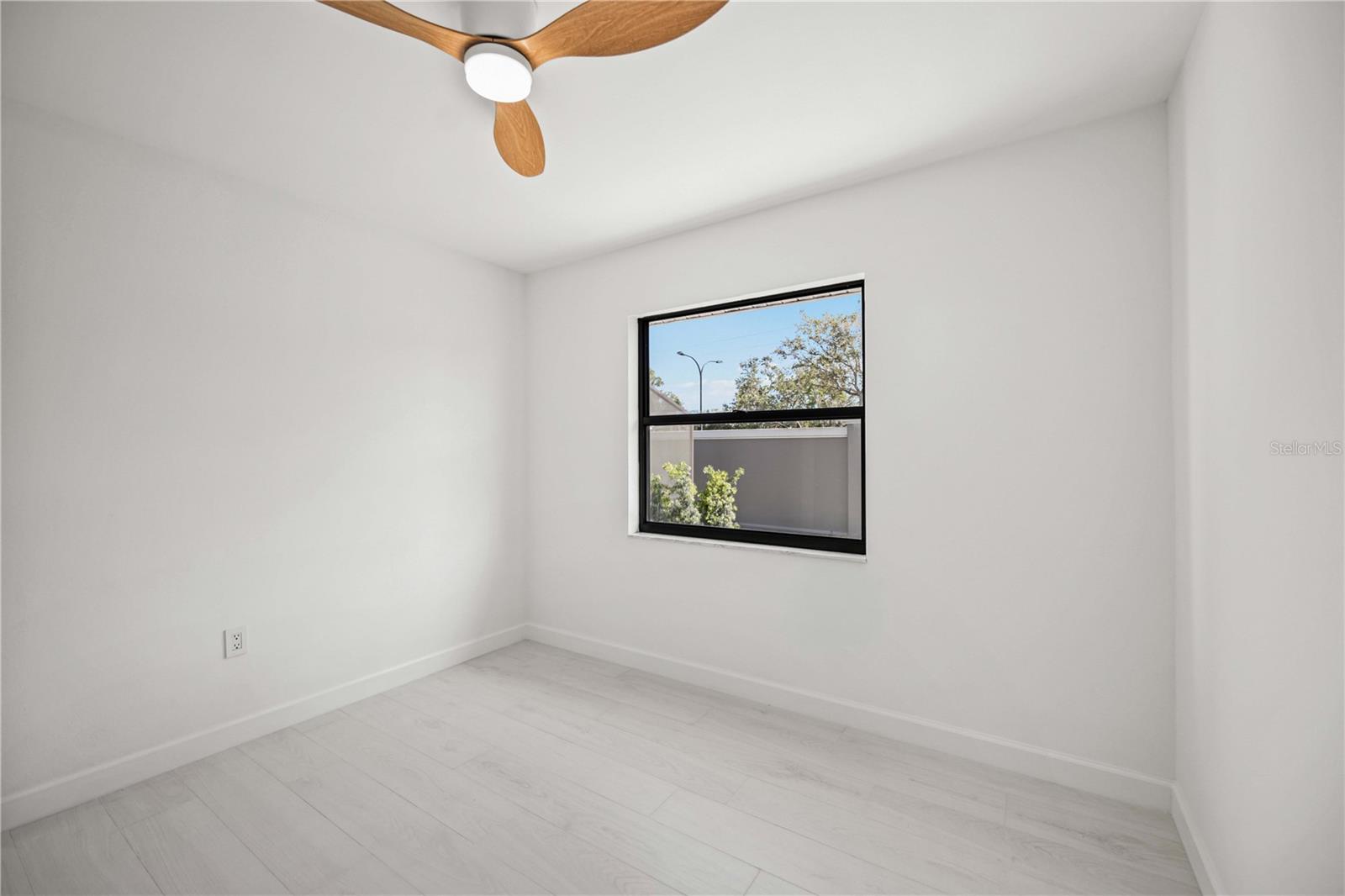 A4644943 Property Photo